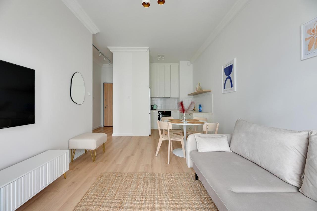 Zajezdnia Wrzeszcz Seaside & Parking By Downtown Apartments Gdansk Exterior foto